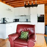Peaceful Retreat With Sauna Nyaraló