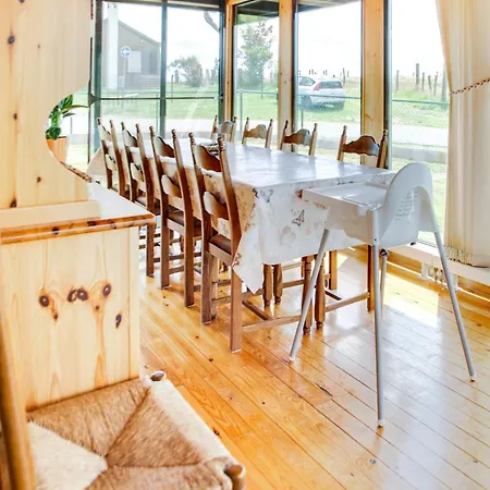 Peaceful Retreat With Sauna Feriehus